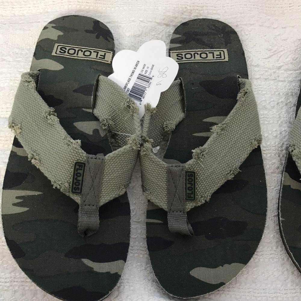 Flip flops camo print